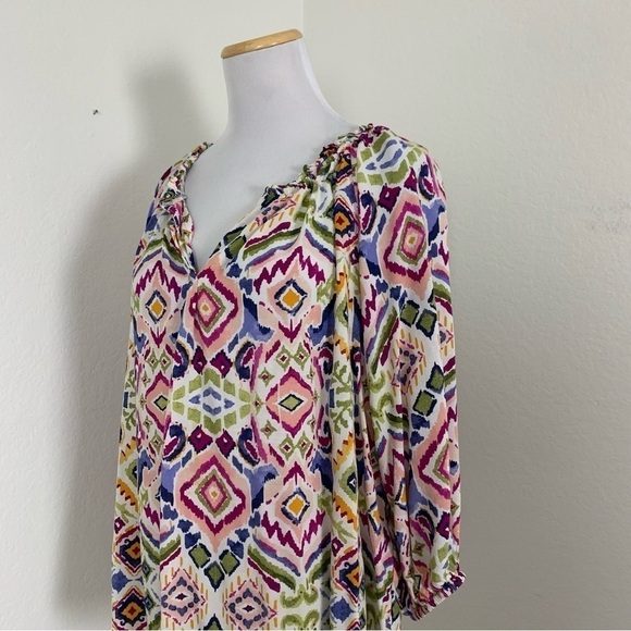 Beach lunch lounge Colorful Ikat Popover V Neck Blouse Size M - Picture 15 of 16